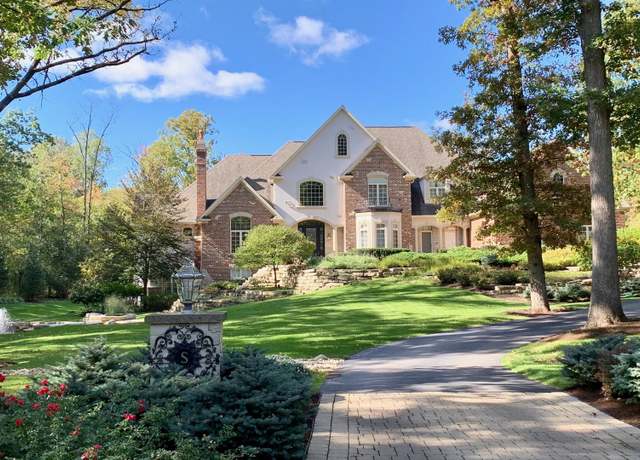 Property at 3820 Berry Ct, Crystal Lake, IL 60012, 5 beds, 6.5 baths