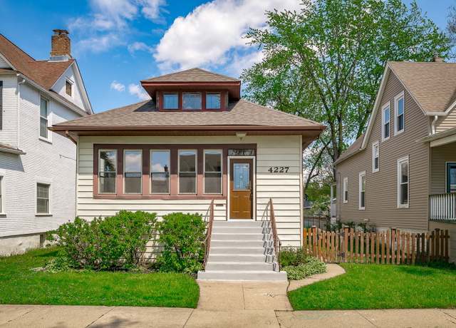 Property at 4227 Raymond Ave, Brookfield, IL 60513, 3 beds, 2 baths