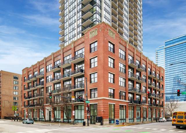 Property at 210 S Desplaines St #402, Chicago, IL 60661, 1 bed, 1 bath