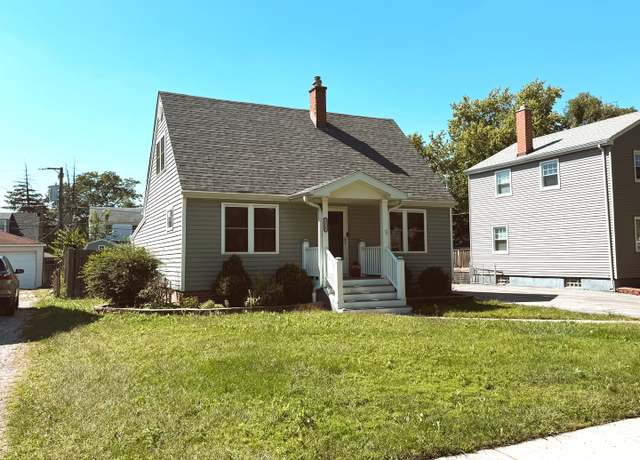 Property at 2320 S 10th Ave, Broadview, IL 60155, 3 beds, 2 baths