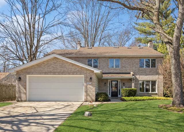 Property at 426 Circle Ct, Deerfield, IL 60015, 4 beds, 4.5 baths