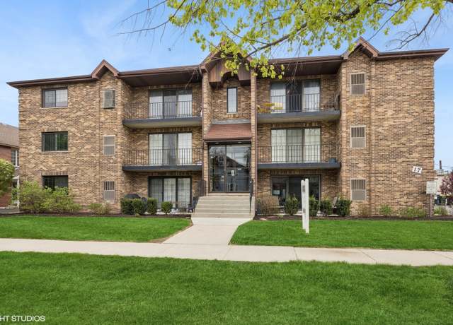 Property at 17 N Madison Ave #4, La Grange, IL 60525, 2 beds, 2 baths