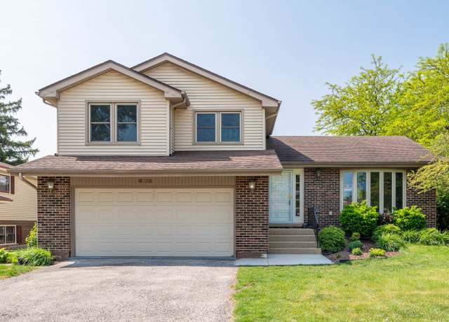 Property at 6133 Elm Ln, Matteson, IL 60443, 3 beds, 2.5 baths