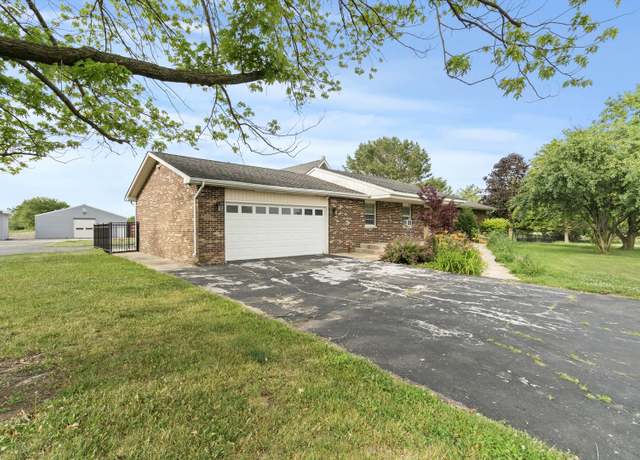 Property at 25756 Seil Rd, Shorewood, IL 60404, 5 beds, 4.5 baths