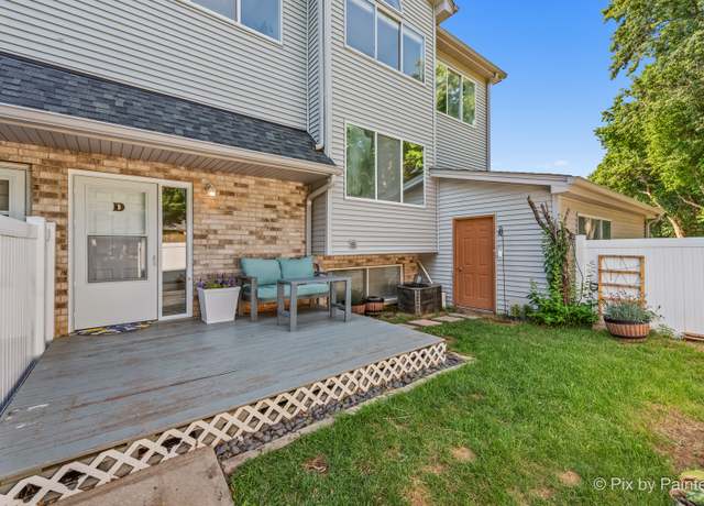 Property at 392 Park Ridge Ln Unit D, Aurora, IL 60504, 3 beds, 2.5 baths