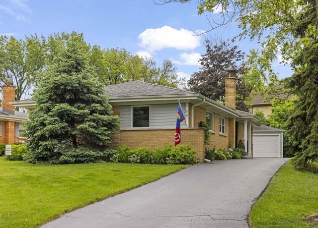 Property at 581 Summerdale Ave, Glen Ellyn, IL 60137, 3 beds, 2 baths