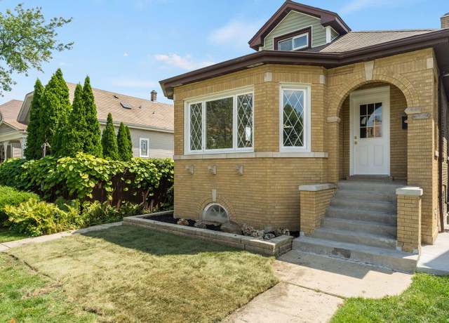 Property at 5853 W Newport Ave, Chicago, IL 60634, 6 beds, 2 baths