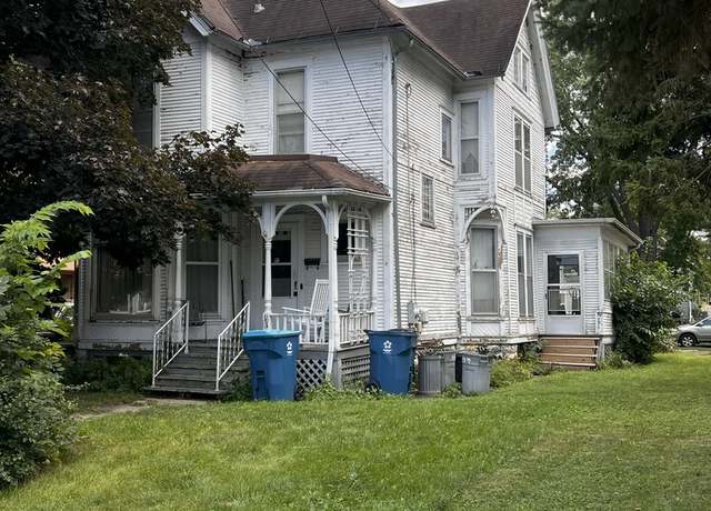 Property at 1034 W Third St, Dixon, IL 61021, 3 beds, 2 baths