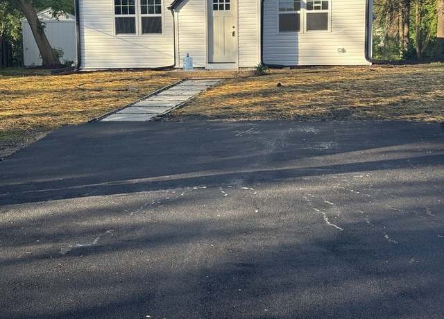 Property at 1007 Bayview Dr, Round Lake Beach, IL 60073, 2 beds, 1 bath