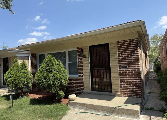 Property at 8225 S Wentworth Ave, Chicago, IL 60620, 3 beds, 2 baths