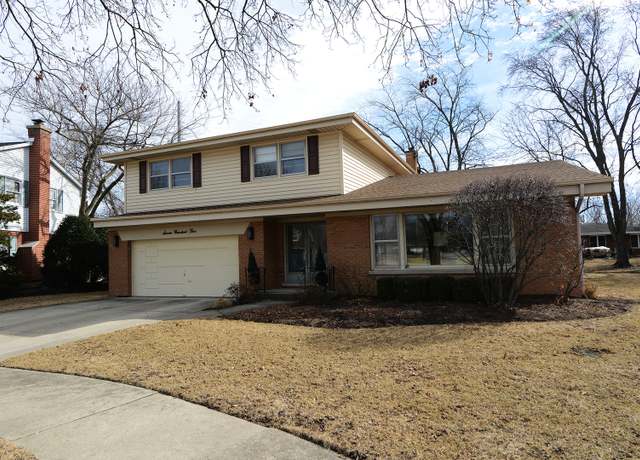 Property at 705 S Edgewood Ave, Elmhurst, IL 60126, 4 beds, 2.5 baths