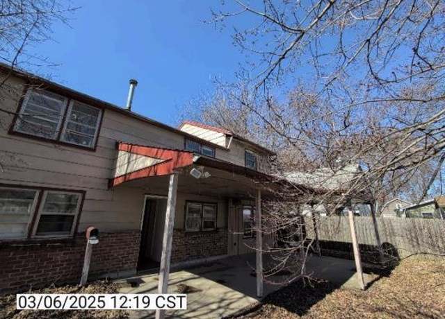 Property at 1209 S 14th St, Mattoon, IL 61938, 4 beds, 1.5 baths