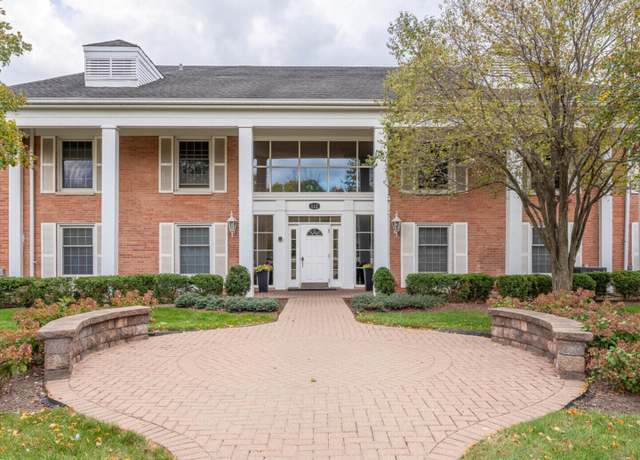 Property at 112 Carriage Way Dr Unit 205A, Burr Ridge, IL 60527, 2 beds, 2 baths