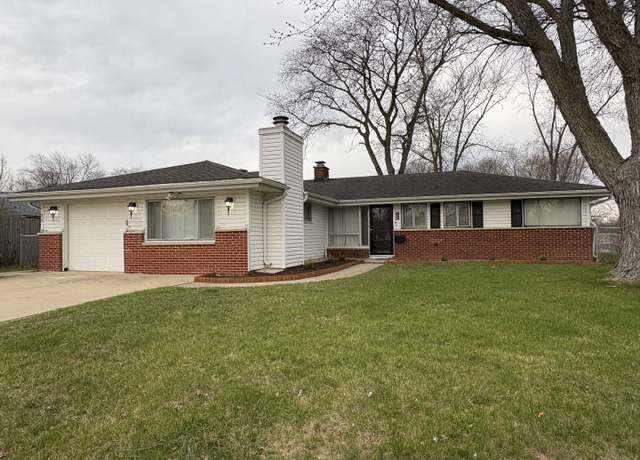 Property at 214 S Springinsguth Rd, Schaumburg, IL 60193, 3 beds, 2 baths