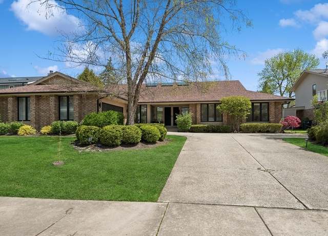 Property at 3726 Pebble Beach Rd, Northbrook, IL 60062, 5 beds, 3.5 baths