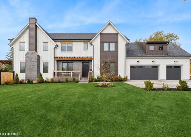 Property at 2411 Woodlawn Rd, Northbrook, IL 60062, 5 beds, 4.5 baths