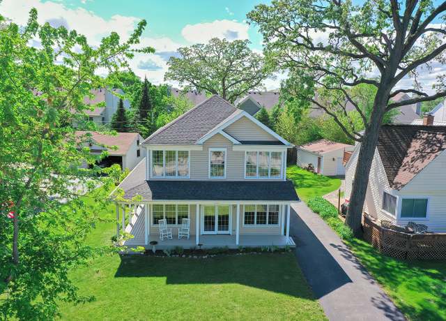 Property at 34017 N Prospect Dr, Grayslake, IL 60030, 3 beds, 2 baths