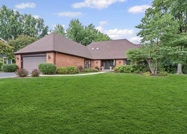 Property at 290 Cold Spring Rd, Barrington, IL 60010, 5 beds, 2.5 baths
