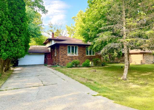 Property at 2450 187th St, Lansing, IL 60438, 4 beds, 2 baths