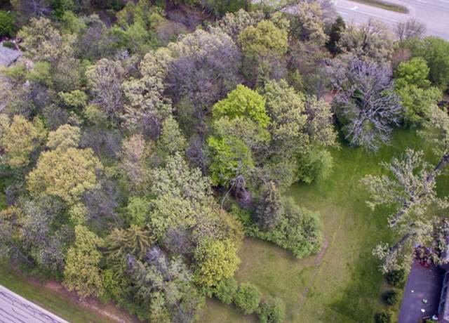 Property at 121 N Wynstone Dr, North Barrington, IL 60010