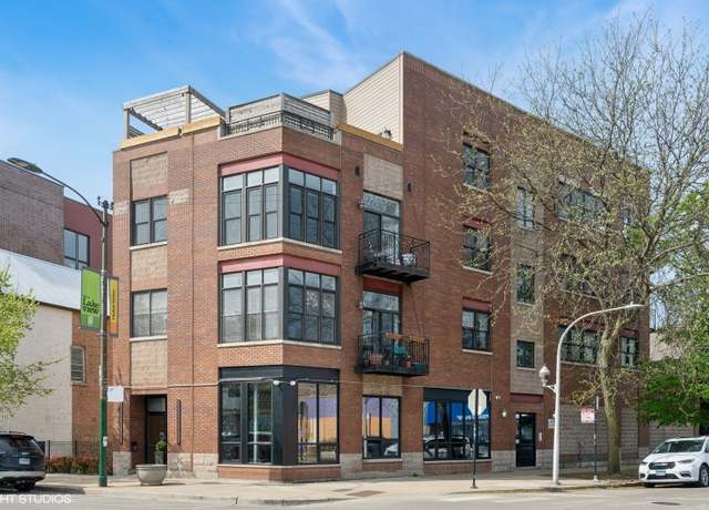 Property at 1717 W Newport Ave #5, Chicago, IL 60657, 2 beds, 2 baths