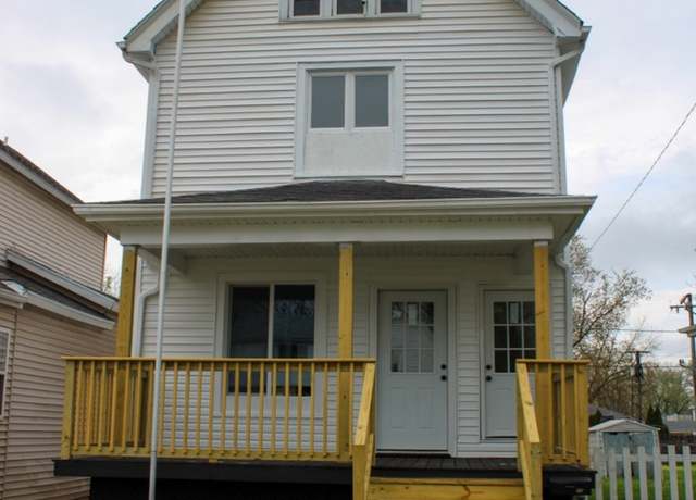 Property at 353 S 5th Ave S, Kankakee, IL 60901, 4 beds, 2 baths