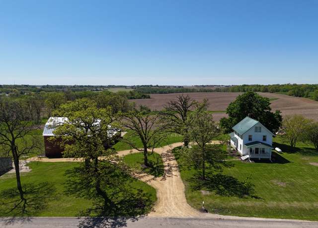 Property at 4895 W Stephenson Street Rd, Freeport, IL 61032, 4 beds, 1.5 baths