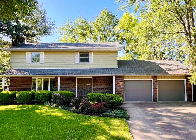 Property at 1305 Baugh Dr, Normal, IL 61761, 4 beds, 3.5 baths