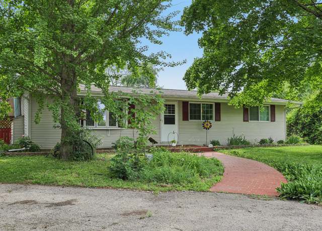 Property at 20214 Harmony Rd, Marengo, IL 60152, 3 beds, 2 baths