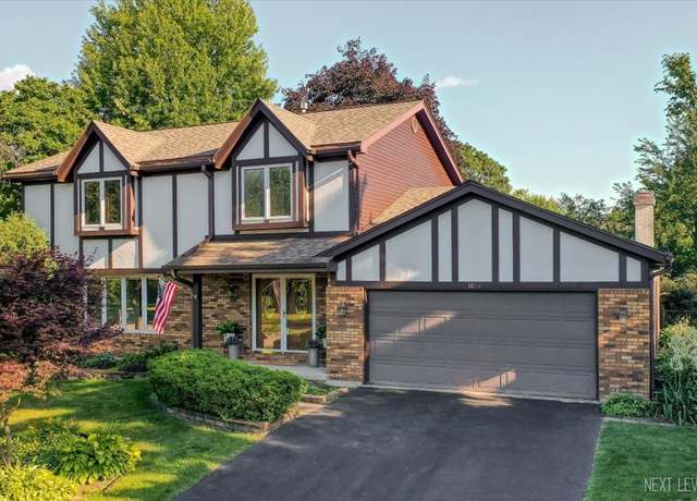 Property at 1054 Maple Ln, Batavia, IL 60510, 4 beds, 2.5 baths
