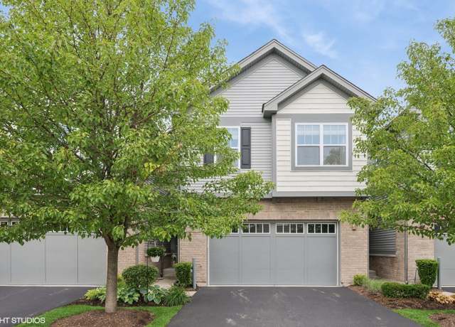 Property at 3242 N Heritage Ln, Arlington Heights, IL 60004, 3 beds, 3.5 baths
