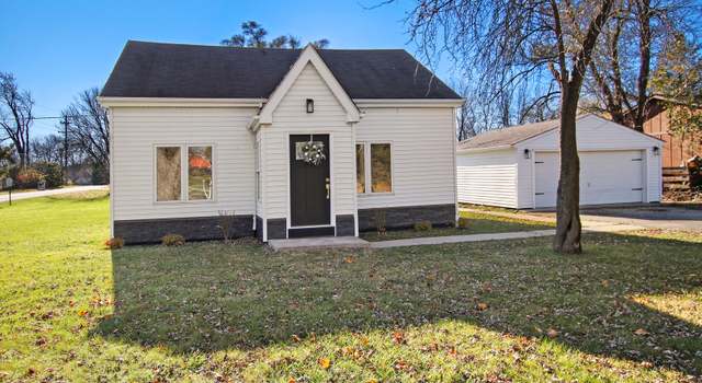 Photo of 24087 W Beach Grove Rd, Antioch, IL 60002