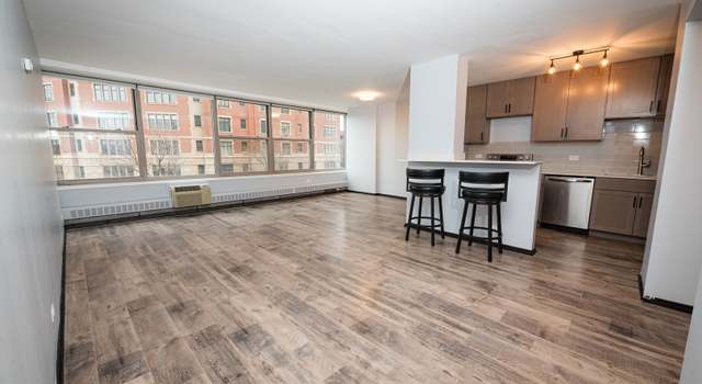 Photo of 3900 N Lake Shore Dr Unit 3C, Chicago, IL 60613