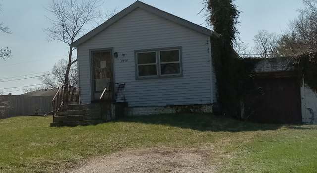 Photo of 4908 Cross St, Downers Grove, IL 60515