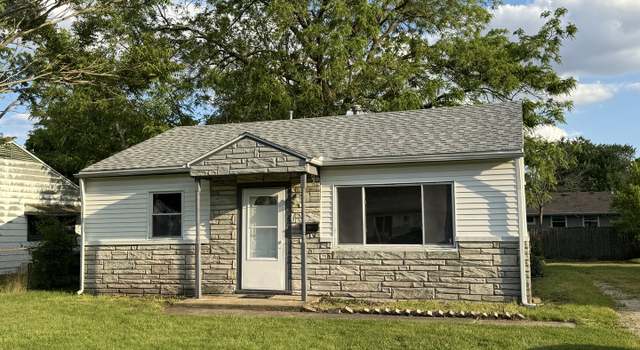 Photo of 1012 Bel Aire Dr, Rantoul, IL 61866