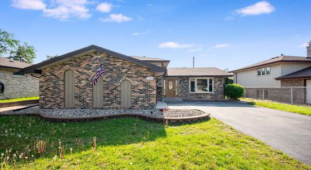 Photo of 7559 Blazer Ave, Justice, IL 60458