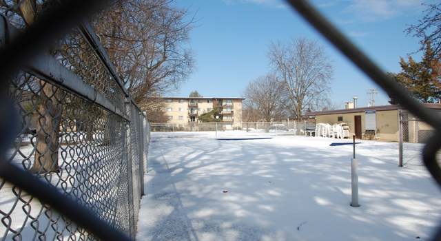 Photo of 505 Cleveland Ave S #204, Arlington Heights, IL 60005