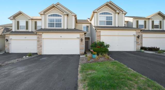 Photo of 1689 Fredericksburg Ln, Aurora, IL 60503