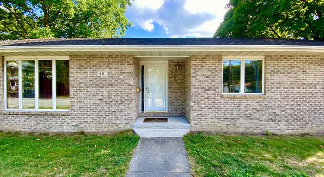 Photo of 401 E Marion St, Monticello, IL 61856