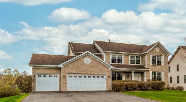 Photo of 5335 Fox Path Ln, Hoffman Estates, IL 60192