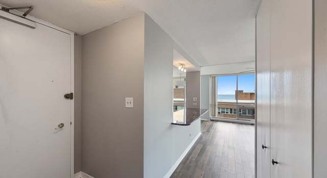 Photo of 3110 N Sheridan Rd #1701, Chicago, IL 60657