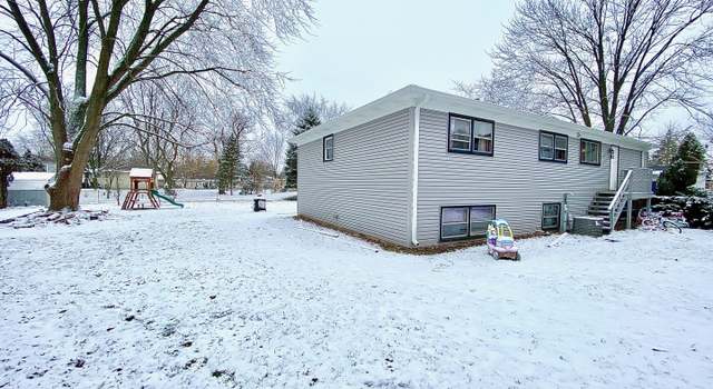 Photo of 354 King Arthur Ct, Bolingbrook, IL 60440