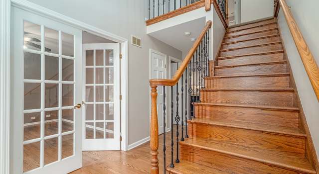 Photo of 1503 Conan Doyle Rd, Naperville, IL 60565