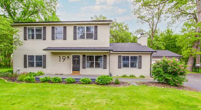 Photo of 19 Eastwood Ave, Port Barrington, IL 60010