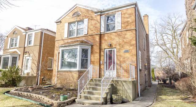 Photo of 7504 N Rockwell St, Chicago, IL 60645