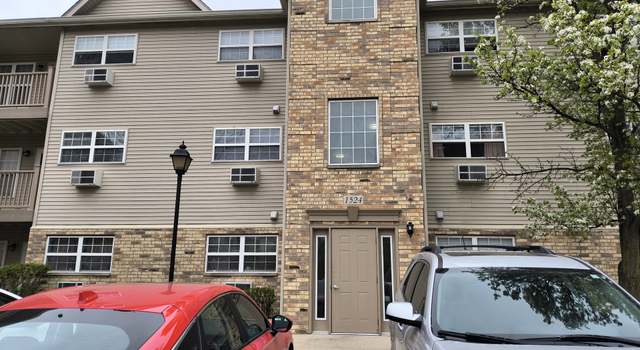 Photo of 1524 W Sand Bar Ct Unit 2A, Round Lake, IL 60073
