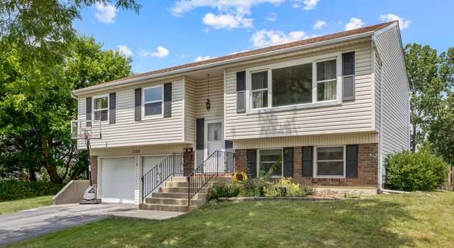 Photo of 1328 Elmhurst Ln, Schaumburg, IL 60194