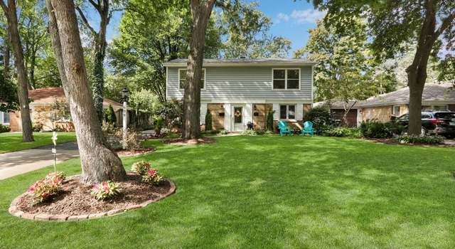 Photo of 609 Riverside Dr, Libertyville, IL 60048