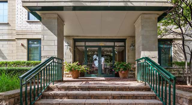 Photo of 20 S Main St #303, Mount Prospect, IL 60056