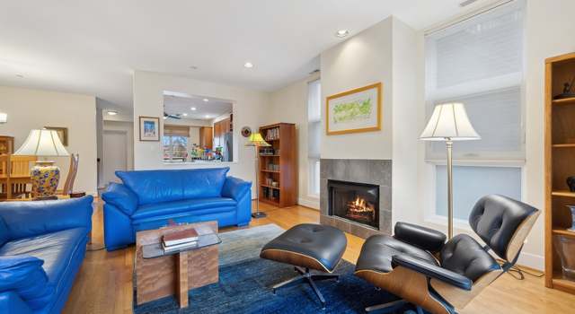 Photo of 2515 Prairie Ave Unit 2E, Evanston, IL 60201